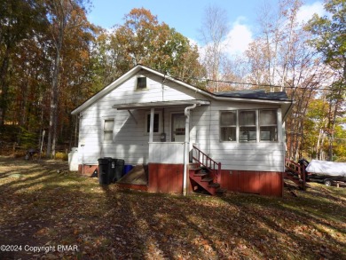 Penn Lake Home For Sale in White Haven Pennsylvania