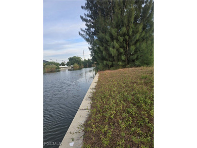 Cape Coral Lakes Area Lot For Sale in Cape Coral Florida