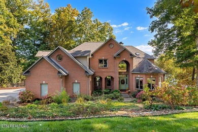 Lake Home For Sale in Loudon, Tennessee