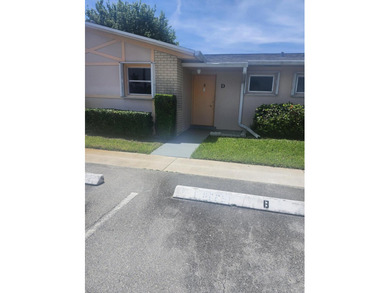 1 bedroom 1.5 bath condo in Dudley West off of Cresthaven Blvd - photo 1