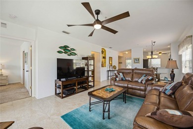 Welcome Home and Welcome to Heritage Oaks! This highly sought - photo 5