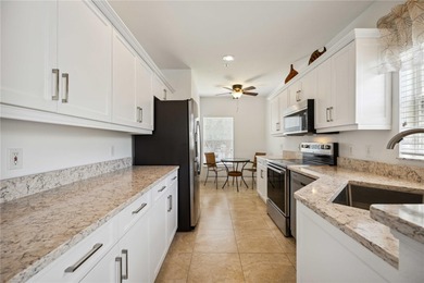 Welcome Home and Welcome to Heritage Oaks! This highly sought - photo 10