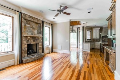 SELLER MOTIVATED - PRICE IMPROVEMENT! Private French Country - photo 22