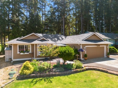 Golf Course Home - Manicured and Updated - photo 1