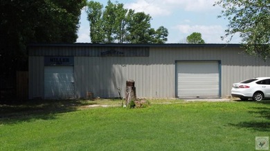 Spacious 4 bedroom 3 bath home, recently updated nestled on 25 - photo 45