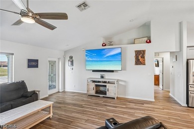 AGENTS - PLEASE VIEW REALTOR REMARKS IN THE MLS. Motivated - photo 8
