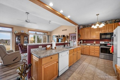 Move right in and start enjoying the lake lifestyle - photo 10