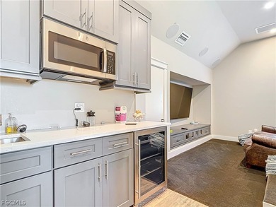 Welcome to your dream oasis in beautiful Sanibel! This stunning - photo 18