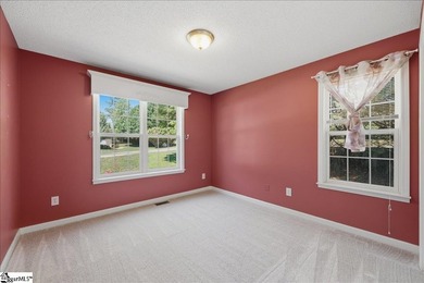 Welcome to 1 Brooke Lee Circle in Taylors, SC .... a beautifully - photo 22