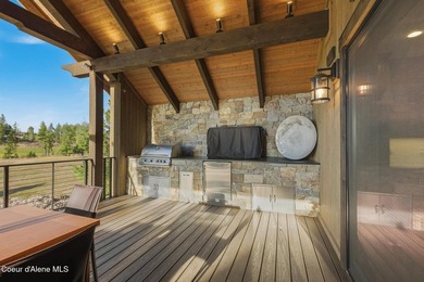 Experience refined golf course living in this newer Luxury - photo 24