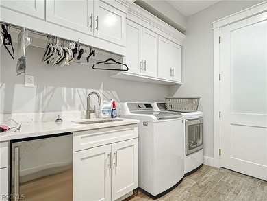 Welcome to your dream oasis in beautiful Sanibel! This stunning - photo 25