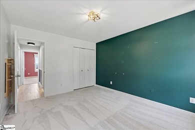 Welcome to 1 Brooke Lee Circle in Taylors, SC .... a beautifully - photo 25