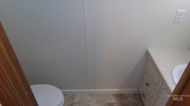 Exterior Newly Painted. Welcome to this well-maintained and - photo 26