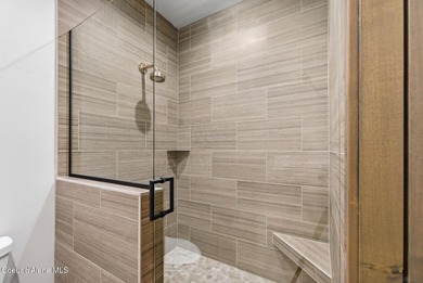 Experience refined golf course living in this newer Luxury - photo 33