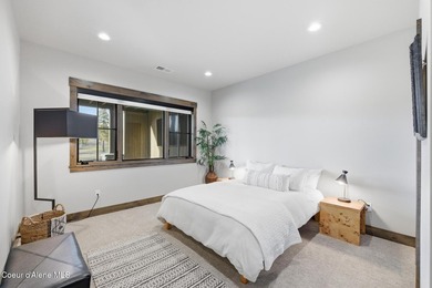 Experience refined golf course living in this newer Luxury - photo 35