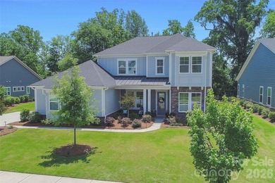 Stylish South Shore Sanctuary with Spectacular Outdoor Living - photo 38