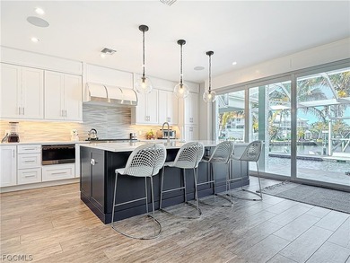 Welcome to your dream oasis in beautiful Sanibel! This stunning - photo 41