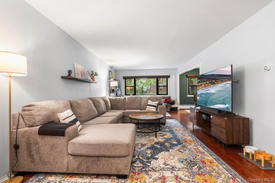 Spacious and versatile apartment featuring an extra-large living - photo 2