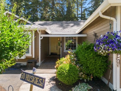 Golf Course Home - Manicured and Updated - photo 7