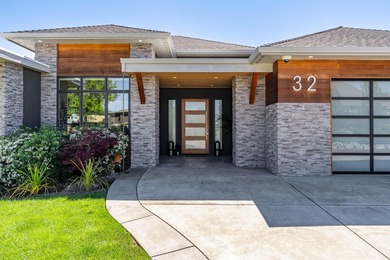 Custom contemporary estate -- 6,161 SF of intentional - photo 3