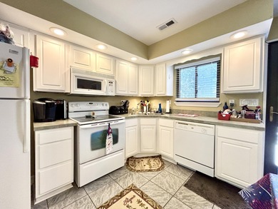Discover your perfect retreat in this beautifully appointed 2 - photo 6