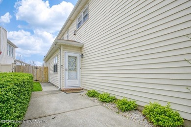 Introducing your impeccably well-maintained home!! This - photo 23