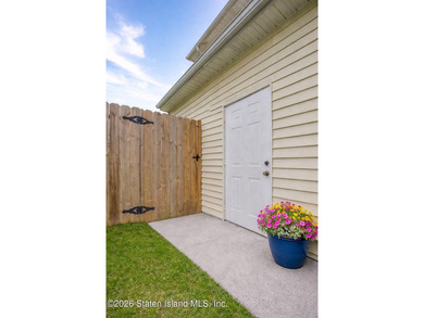 Introducing your impeccably well-maintained home!! This - photo 24