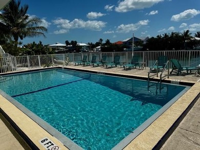 An exceptional opportunity to own this charming 2-bedroom - photo 5