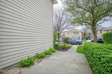 Introducing your impeccably well-maintained home!! This - photo 25