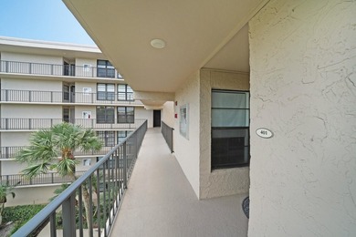 STUNNING WATER VIEWS! Rare private end-unit overlooking the - photo 3