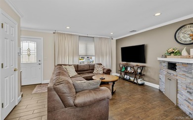 Pride of ownership shines throughout this Spectacular 3-bedroom - photo 7