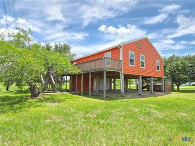 Welcome home to *The Cape!* This 1,514 sq ft home is nestled on - photo 4