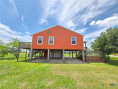 Welcome home to *The Cape!* This 1,514 sq ft home is nestled on - photo 5
