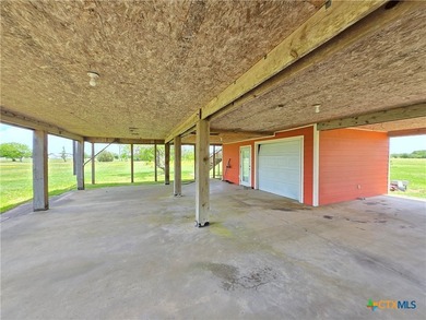 Welcome home to *The Cape!* This 1,514 sq ft home is nestled on - photo 6