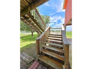 Welcome home to *The Cape!* This 1,514 sq ft home is nestled on - photo 10