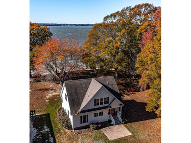 Rappahannock River Home For Sale in Warsaw Virginia