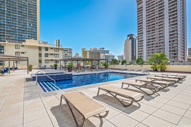 High-floor Aloha Lani unit in central Waikiki with sweeping - photo 20
