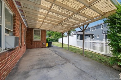Welcome to 1026 West Broadway, a rare mid-century modern home - photo 29