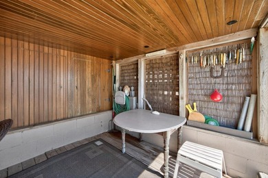 Set along the shoreline of Cape Cod Bay, this rare North Truro - photo 46