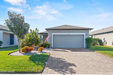 (private lake, pond, creek) Home For Sale in New Smyrna Beach Florida