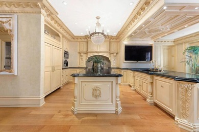 A One of One. High Floor 6000 Sq Ft Trophy Condo 4 Bedroom - photo 6
