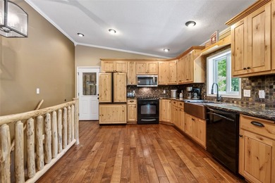 Like new, extensively remodeled Long Lake Retreat! Experience - photo 15