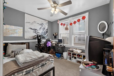 Exceptional opportunity to own a beautifully maintained - photo 26
