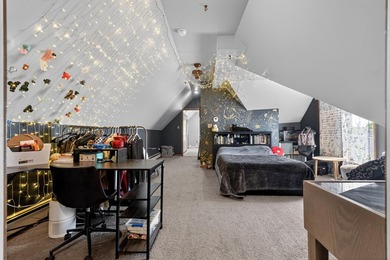 Exceptional opportunity to own a beautifully maintained - photo 34