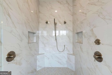 The Emery Gable offers luxury, flexibility, and incredible - photo 37