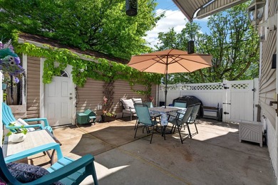 Exceptional opportunity to own a beautifully maintained - photo 38