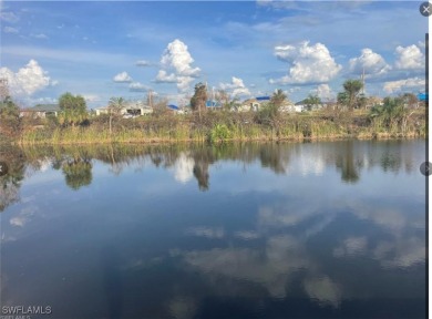 Cape Coral Lakes Area Lot For Sale in Cape Coral Florida