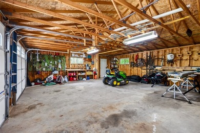 Like new, extensively remodeled Long Lake Retreat! Experience - photo 47