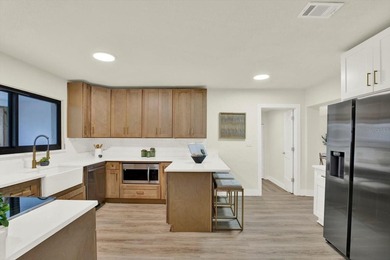 Live the South Tampa Lifestyle Discover this beautifully - photo 7