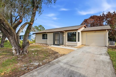 Charming and affordable 2-bedroom, 2-bath home in the heart of - photo 2